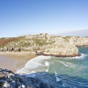 La cala asturiana de San Antonio de Mar, elegida la mejor Playa de España